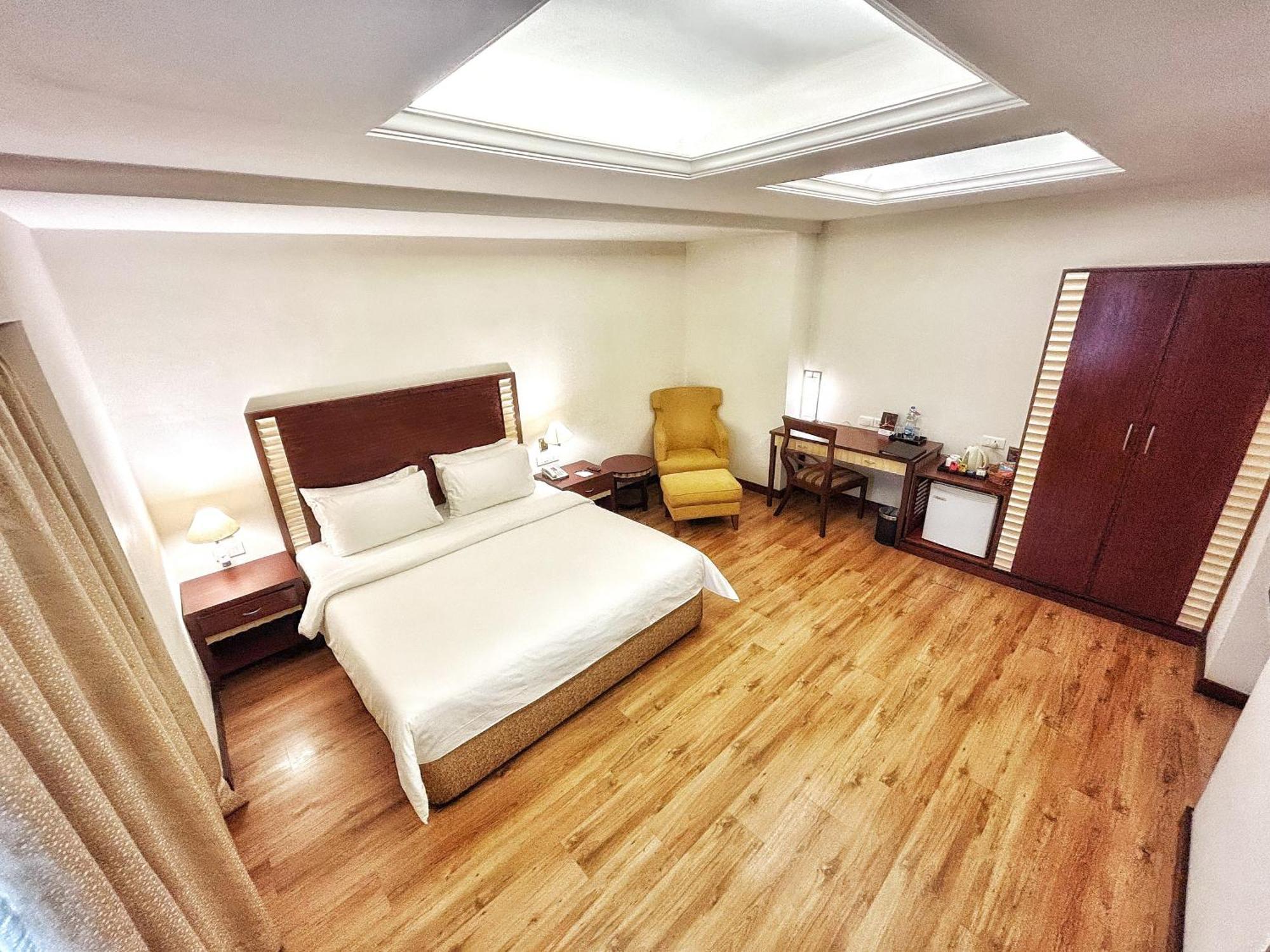 The Residency Karur Hotel Exterior photo